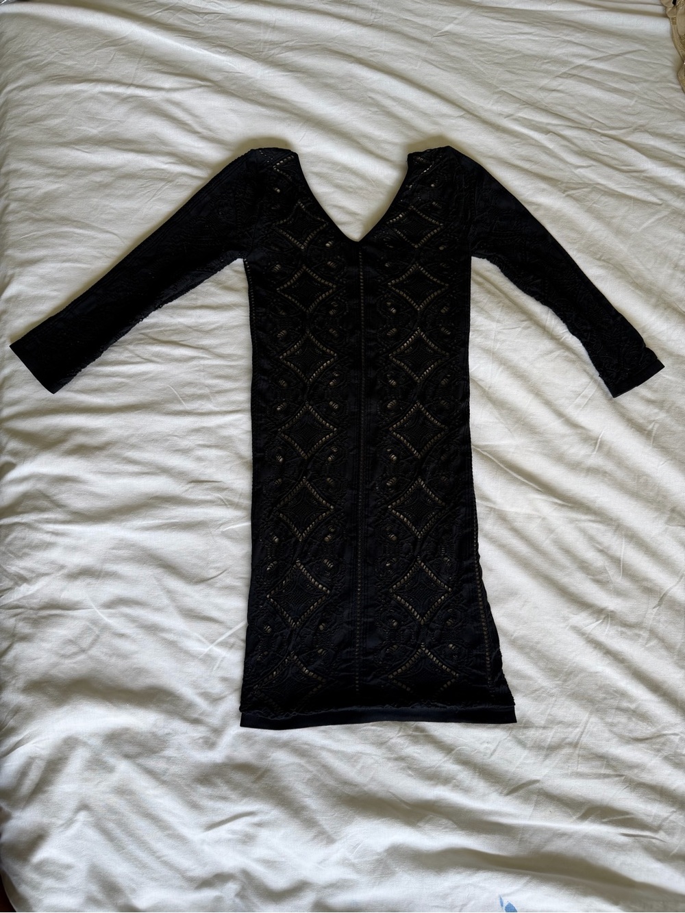 bebe Black Long-Sleeve Lace Bodycon Dress (small)